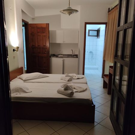 Villa Thomi Skala Rachoni  Ngoại thất bức ảnh