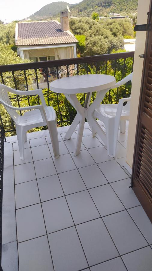 Villa Thomi Skala Rachoni  Ngoại thất bức ảnh